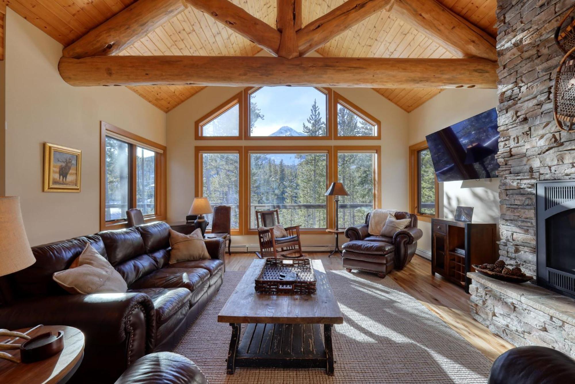 Rising Bull Lodge บิกสกาย ภายนอก รูปภาพ