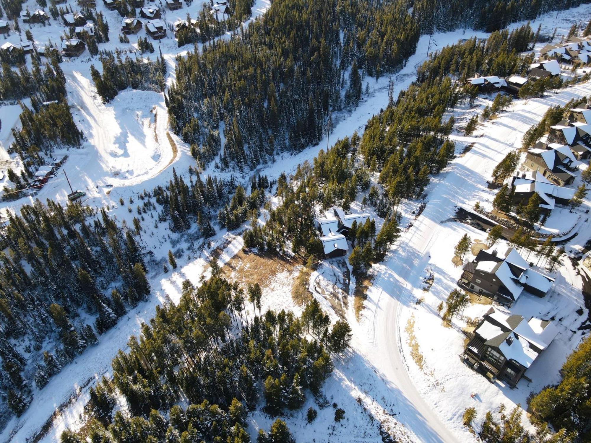 Rising Bull Lodge บิกสกาย ภายนอก รูปภาพ